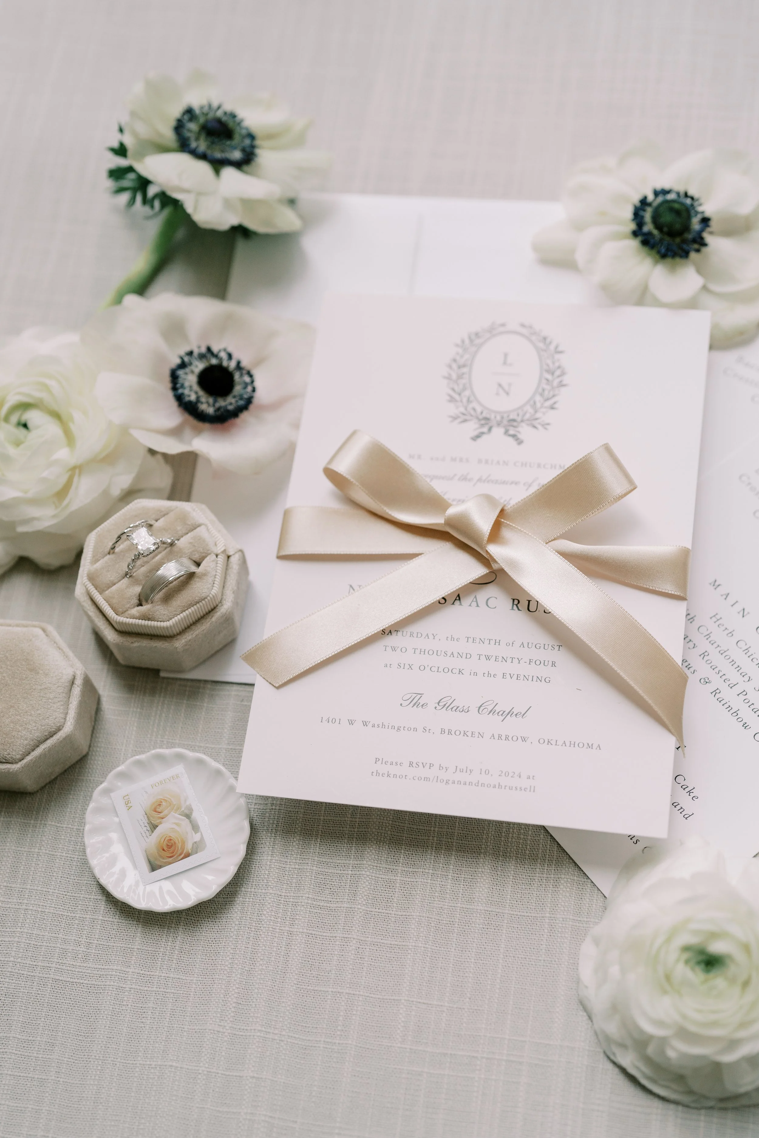 LN - SneakPeek -2 - 08387.jpg