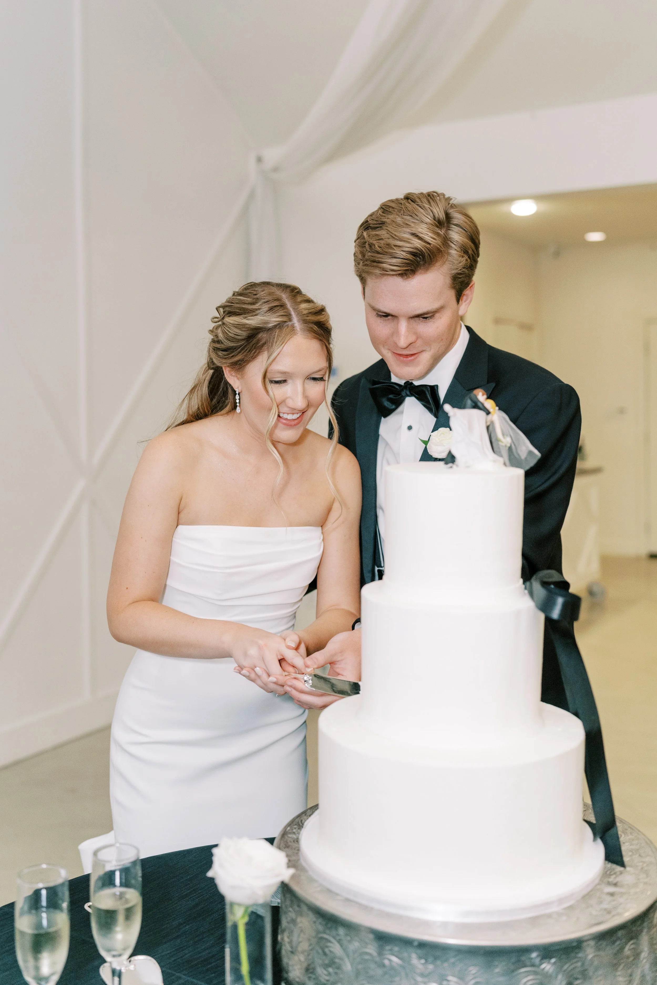 LN - SneakPeek -96 - 04117.jpg