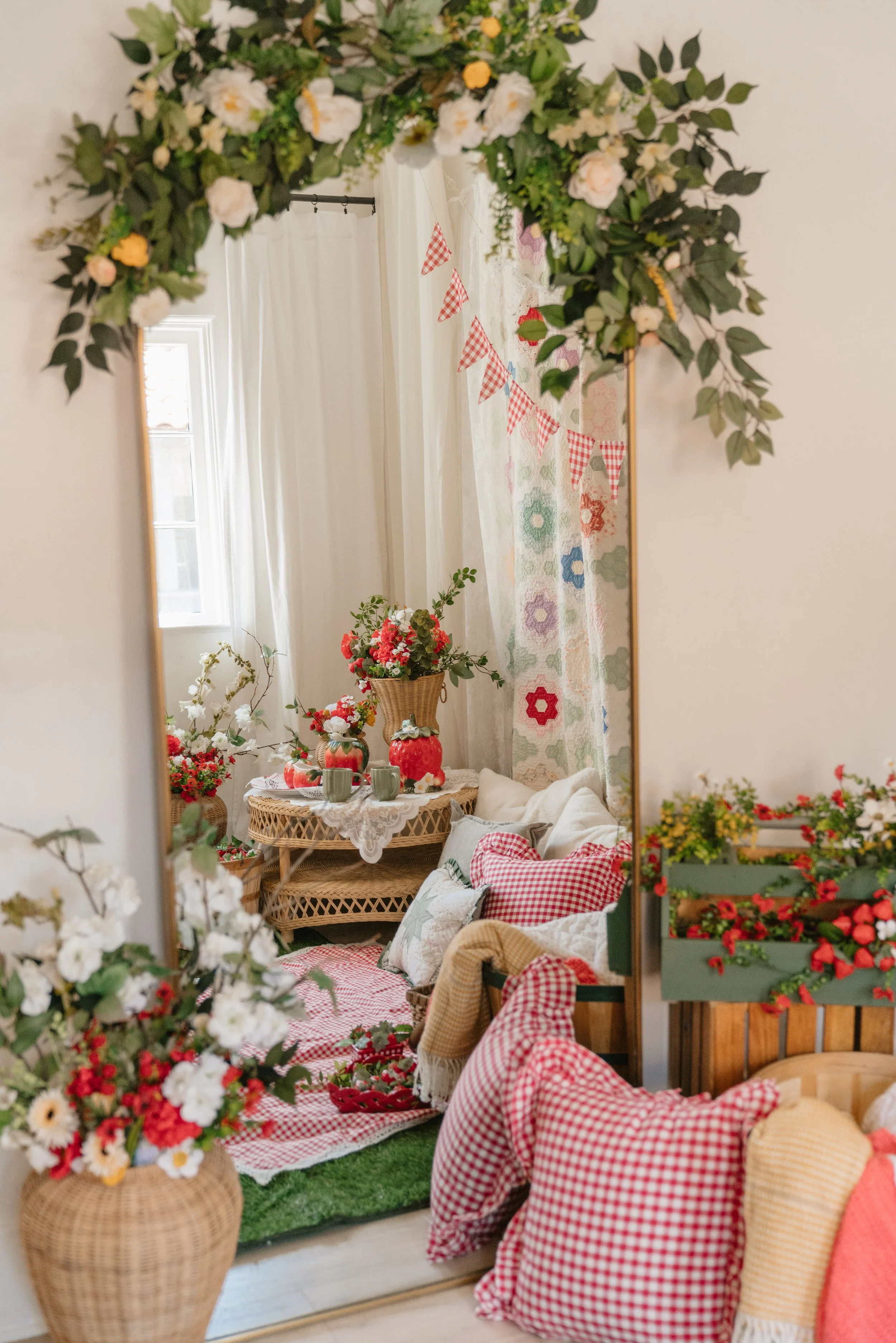 Studio House - Loft Summer Picnic-5.jpg
