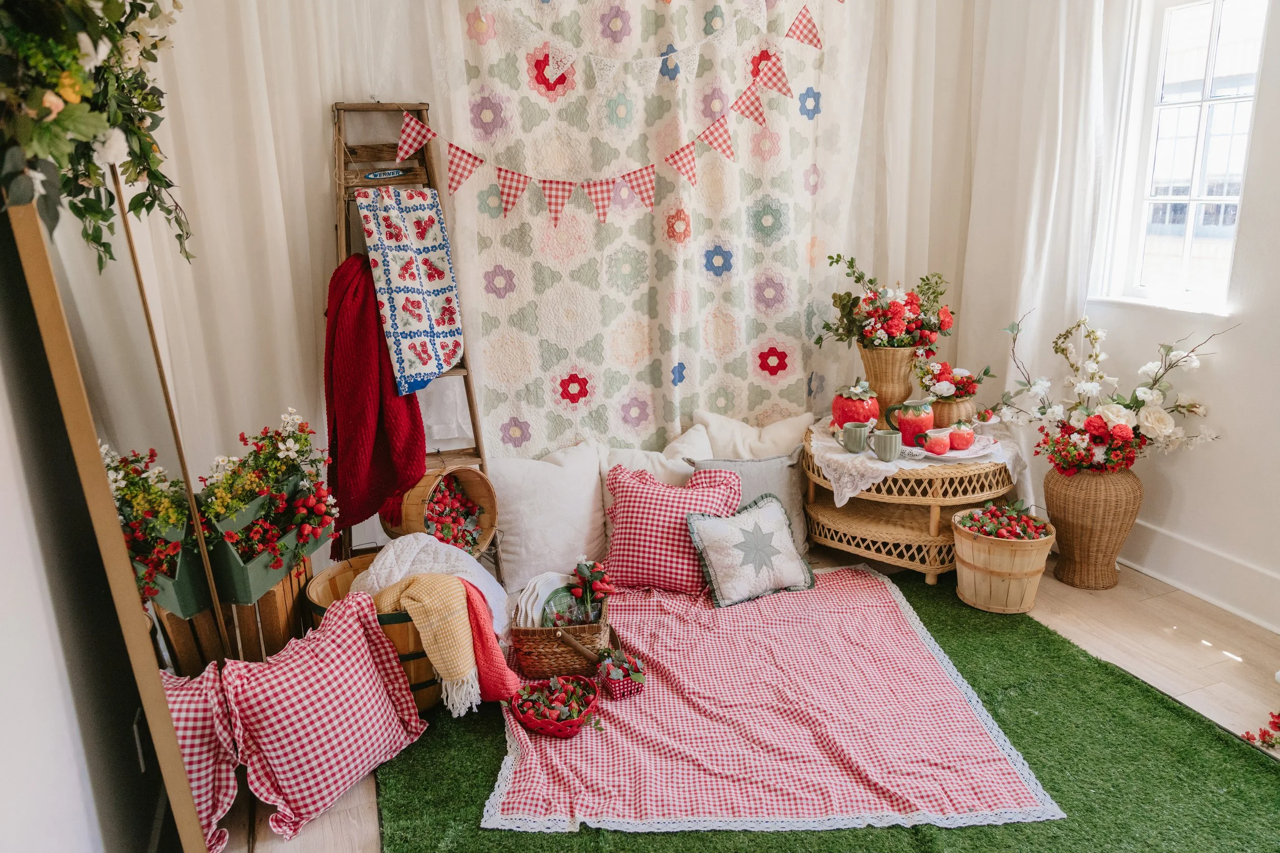 Studio House - Loft Summer Picnic-37.jpg