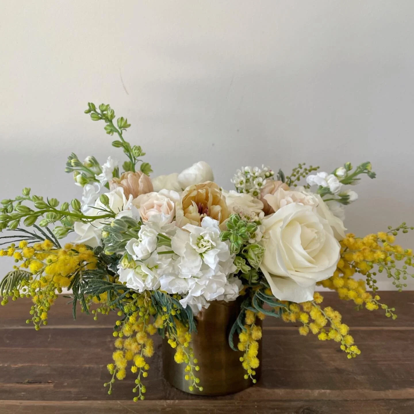 flowers spreading some sunshine ☀️ on this rainy day 🌧