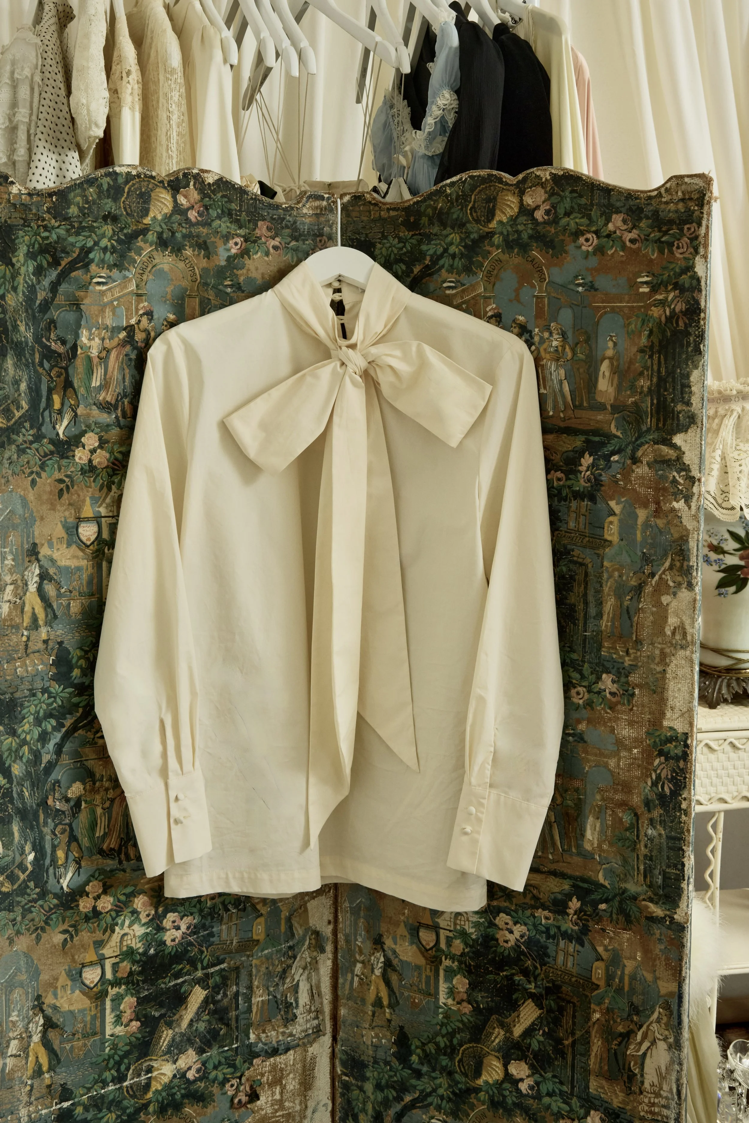 Laurence Pussybow Shirt