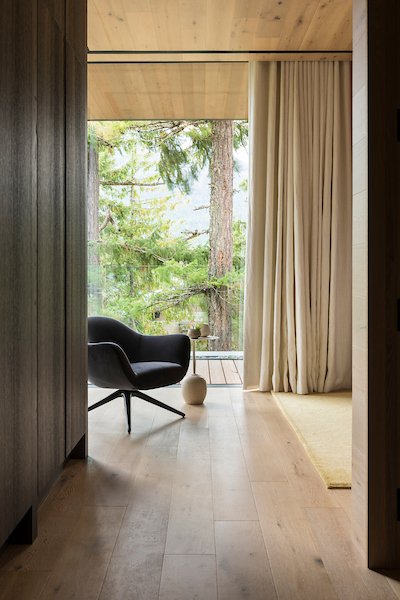 McKinley Burkart_Whistler House (27).jpg