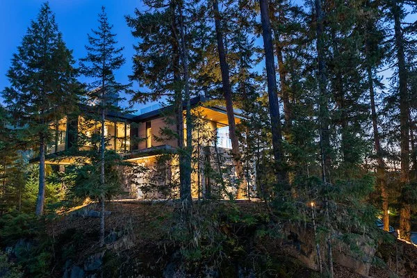 McKinley Burkart_Whistler House (31).jpg