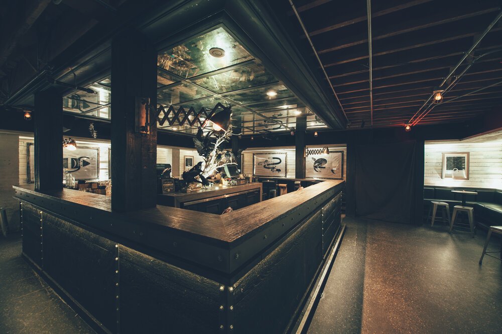 COMMONWEALTH - Hospitality/Commercial, Calgary Alberta — LITTLE GIANT