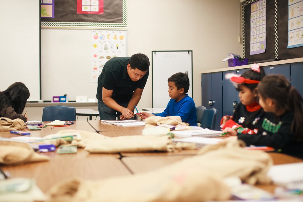  Ward Elementary after school arts enrichment teacher,  Mike Alcala .  Free visual arts enrichment classes in partnership with DFEO for the ACCESS After School Program.  Photo by  Gabriel Enamorado .   Semester 1 of the DUSD 2022-2023 school year (Au