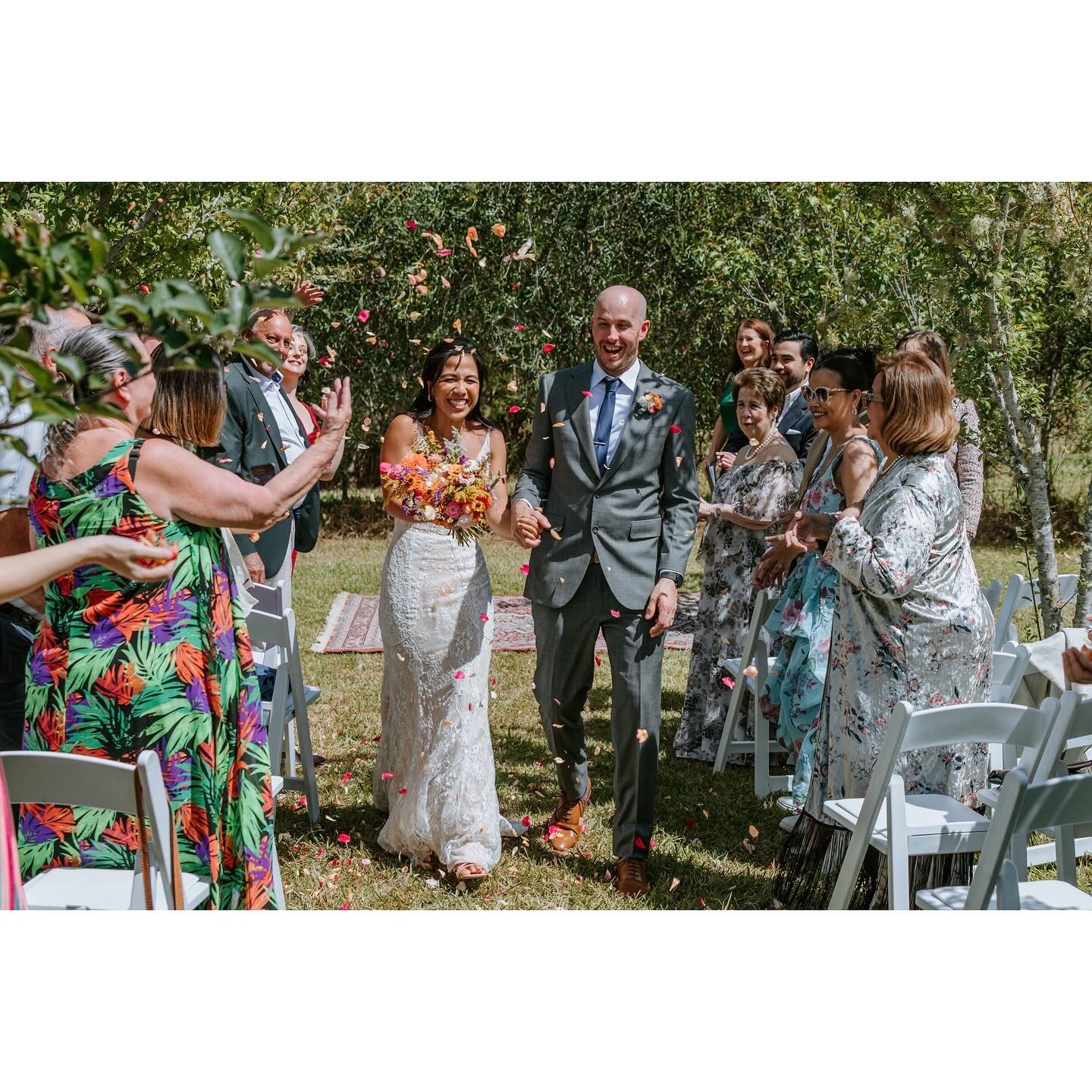 These two will definitely walk &ldquo;500 miles&rdquo; together. Don&rsquo;t you love their chosen song as newlyweds??
💚
Happy faces alllll around for Maita and Colin and the most amazing loving families who were such a pleasure to meet and spend th