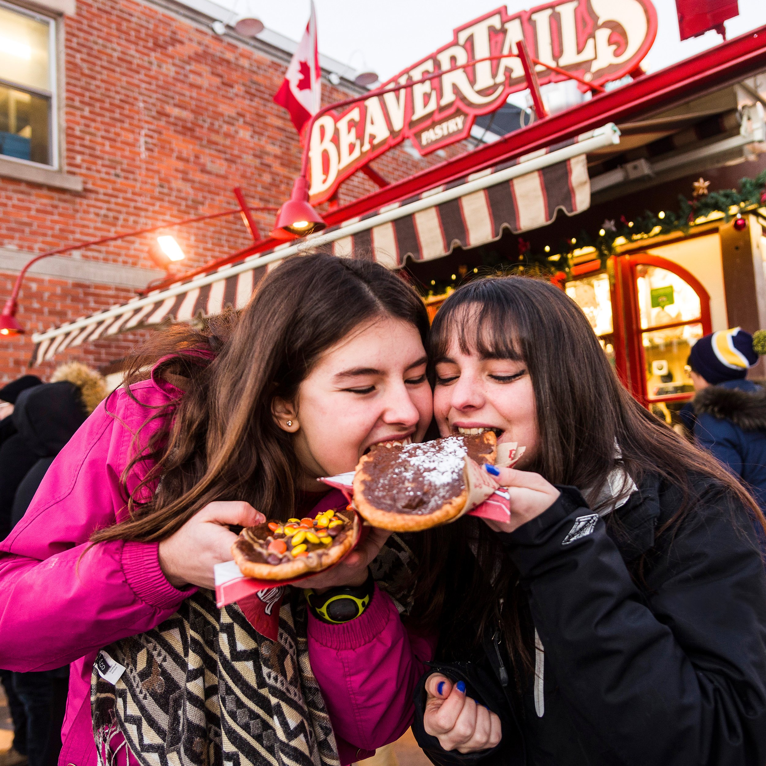 loveOttawa_BeaverTails2_final.jpg