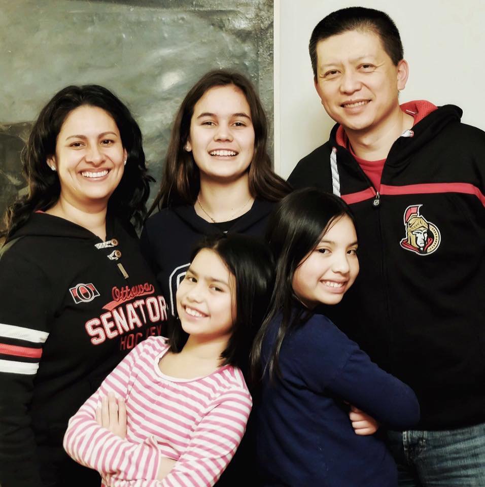 FunlanguagesCanada_family0439.jpg