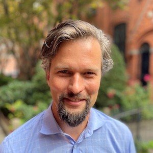Ethan Kent - Executive Director - PlacemakingX | LinkedIn1`q