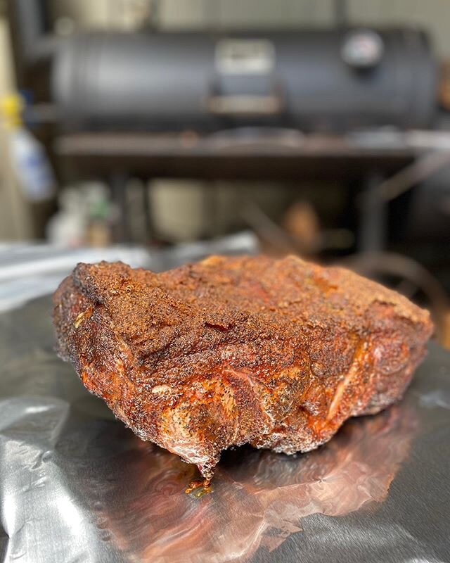 Made some pulled pork today. Stoked on how this turned out as always. Cannot wait to dig in tonight. .
.
.
.
.
#barbecue #bbq #foodie #bbqporn #DarkSideMeats #Meat #ShotoniPhone #carnivore #barbecue #lowandslow #woodfired #shotoniPhone #portraitmode