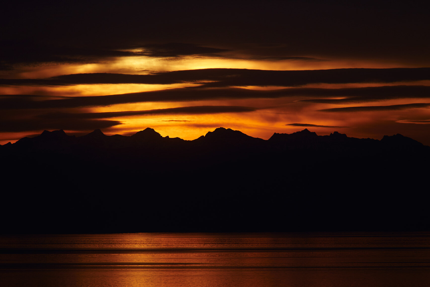 20150416_TwoWindows_JO5F3712.jpg