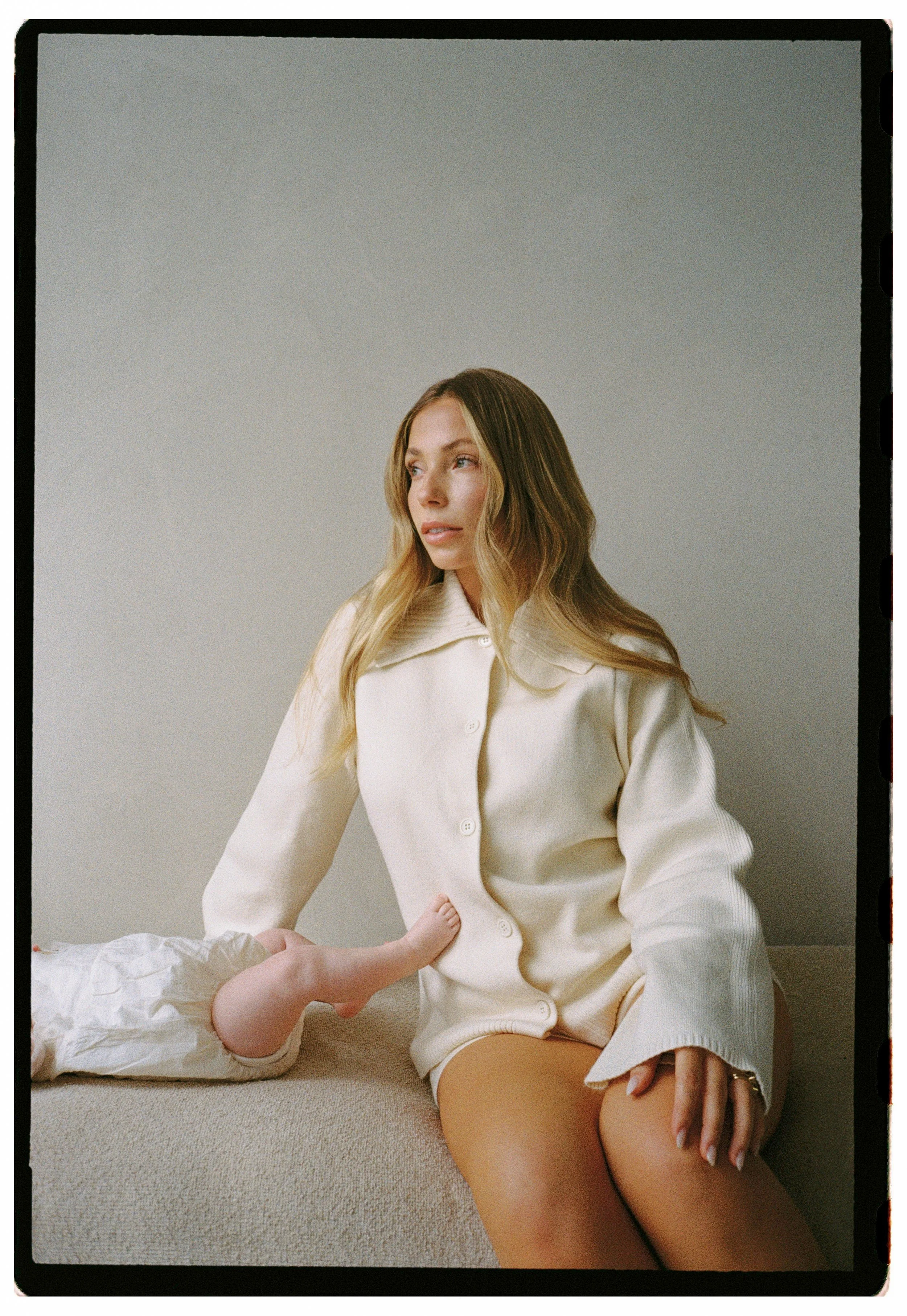 Laura Benschop & baby cruz