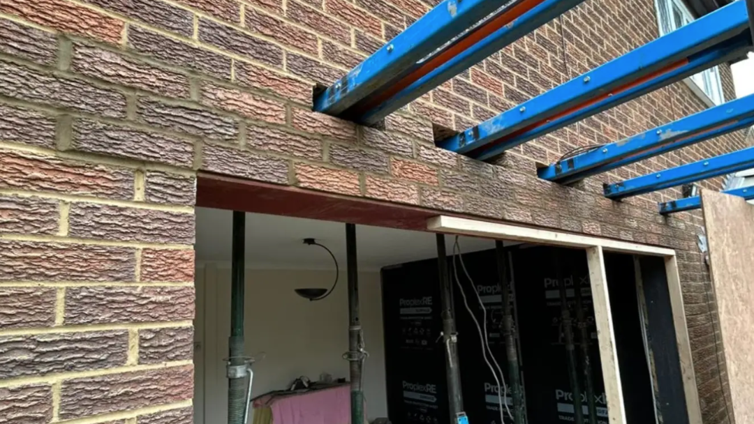 Dunstable-Bi-Fold-Door-Opening-2.png