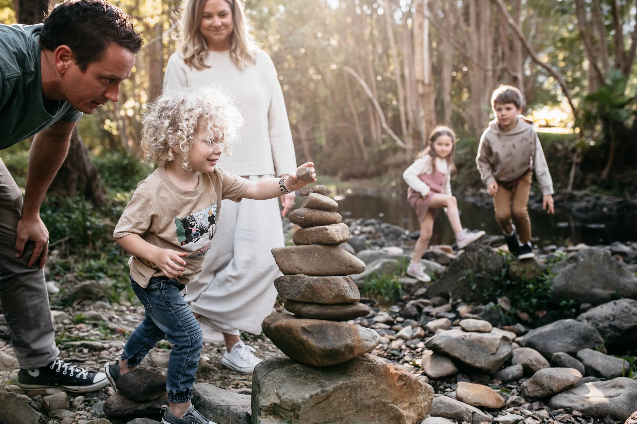 Family in Currumbin Valley by Gold Coast photographer