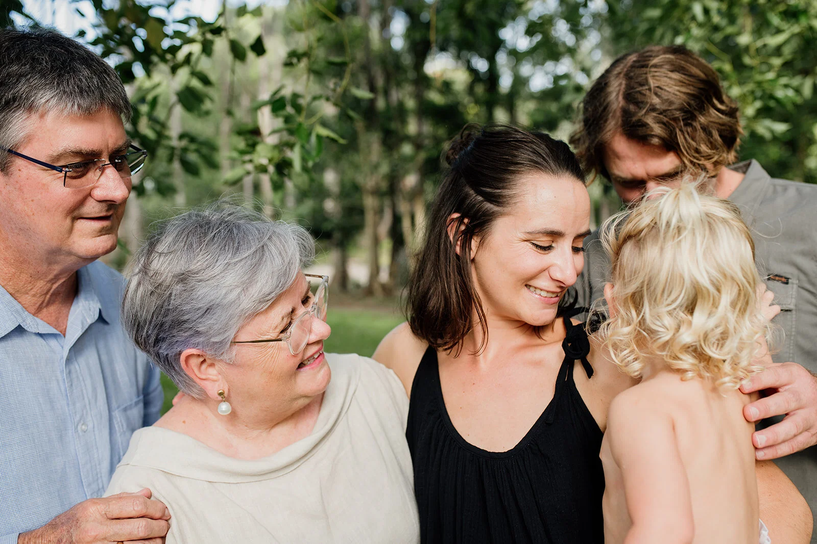 Family in Tallebudgera Valley by Gold Coast photographer