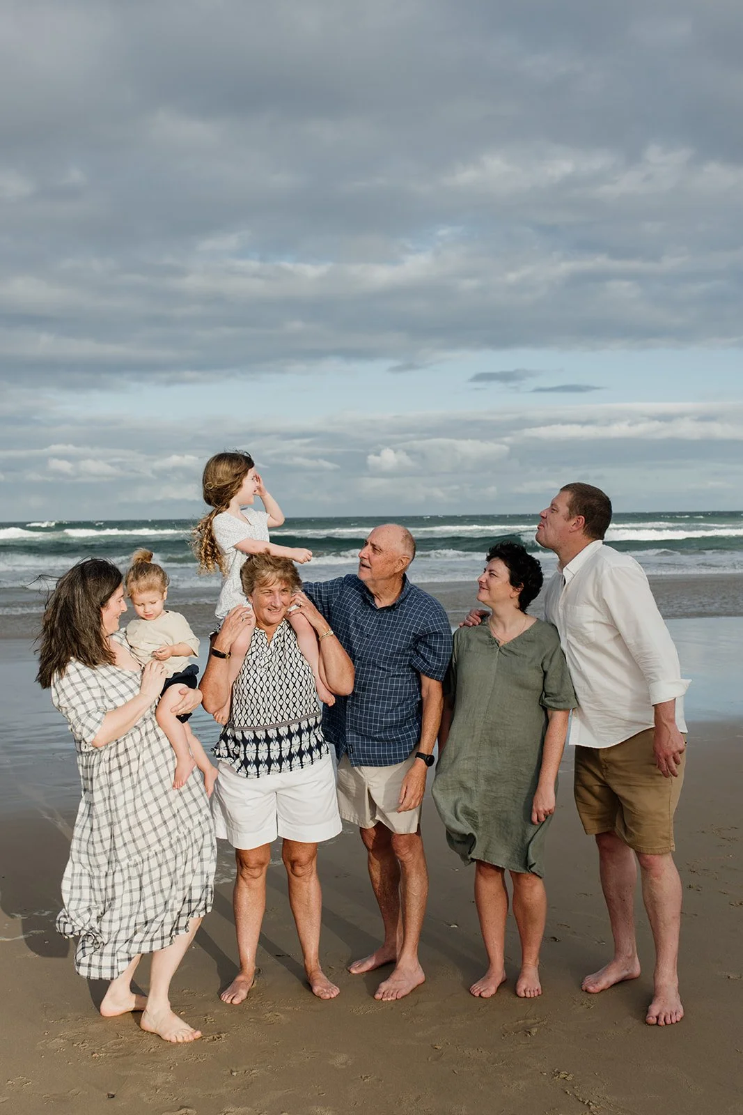 Gold Coast photographer captures extended family on the beach during Gold Coast photography session.