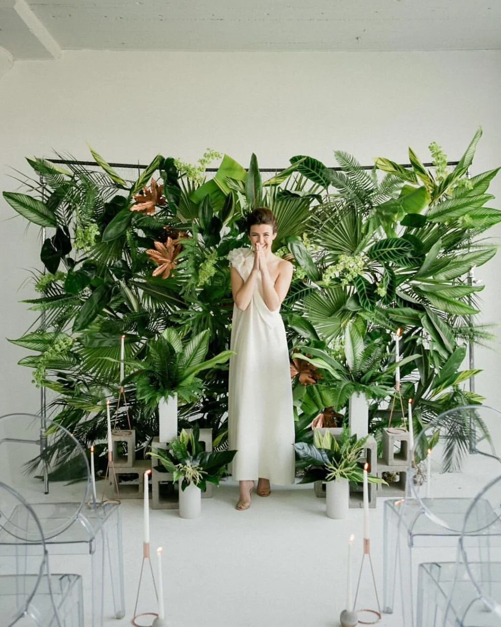 10 CONTEMPORARY WEDDING BACKDROP IDEAS