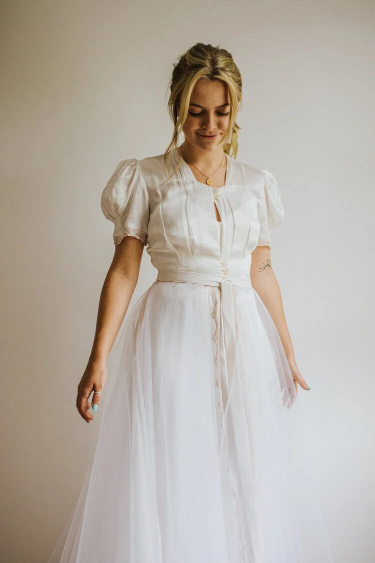 A Lover’s Thread supply vintage dresses which they can tailor to fit and add personal embellishments. This is a 1940’s dress for £425