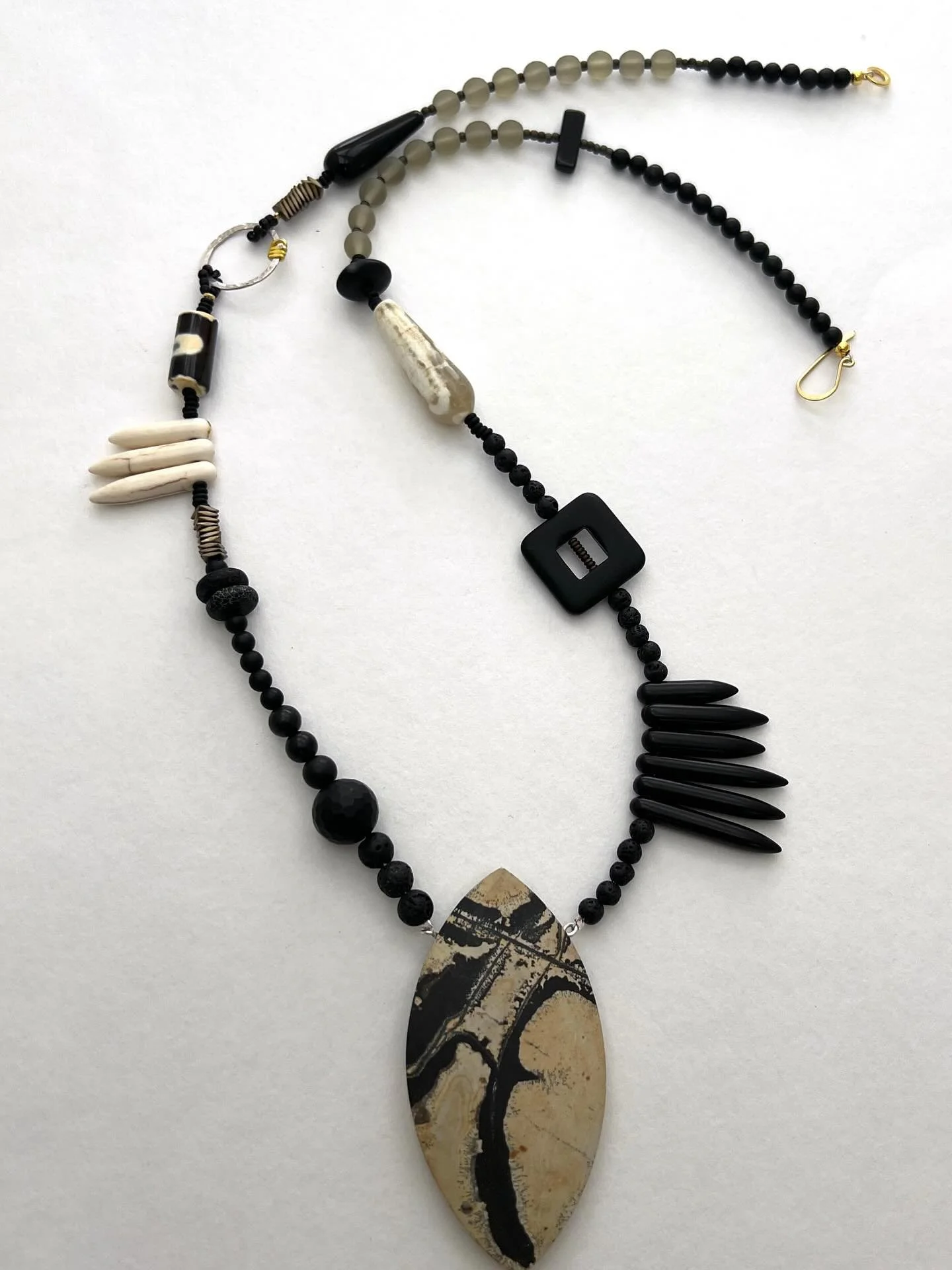 One of several pieces sent to @cecilia_colman_gallery in London #semiprecious #semipreciousstones #necklace #contemporary #jewellery #silver #gold #jasper #agate #handmade