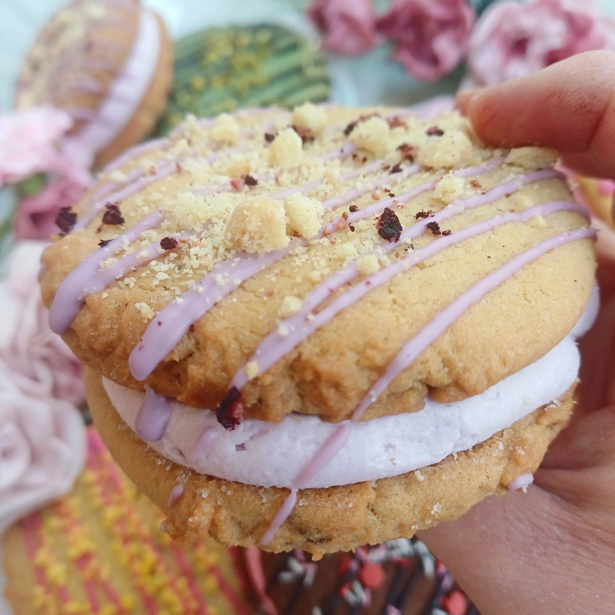 Blueberry Cheesecake Cookie Sandwich