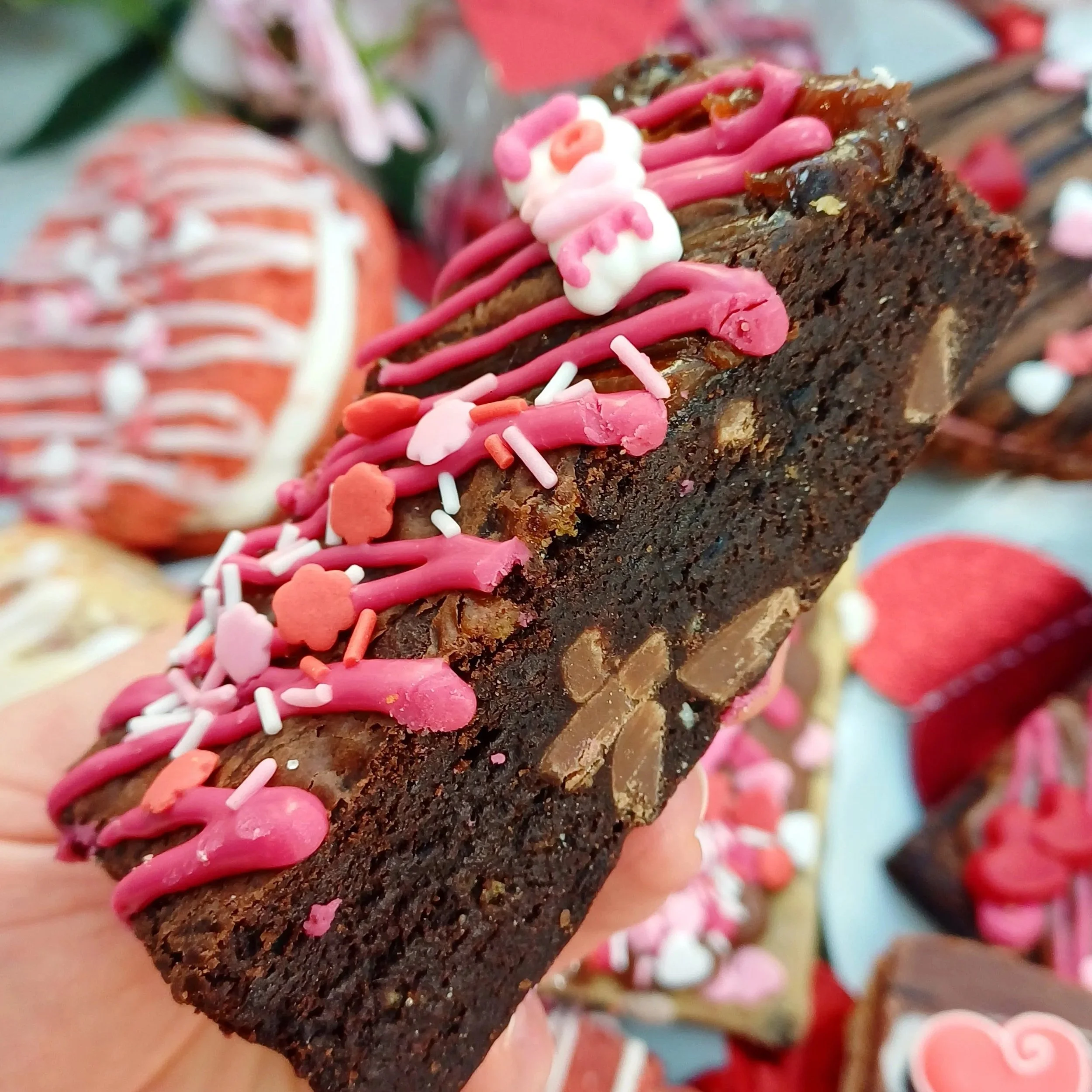 Salted+caramel+brownie+limited+valentines+edition+%282%29.jpg (Copy)