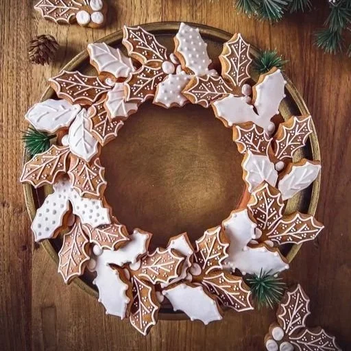 4pm - Tuesday 17th November - Christmas Cookie Wreath Workshop
