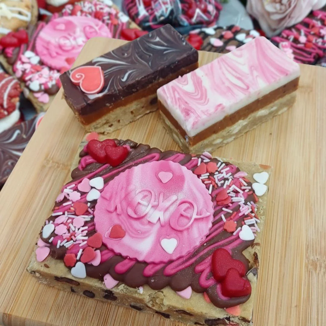 Valentine’s Treat Box: Love Letter Cookie Slice + 2 Cookie Millionaires (Limited Edition)