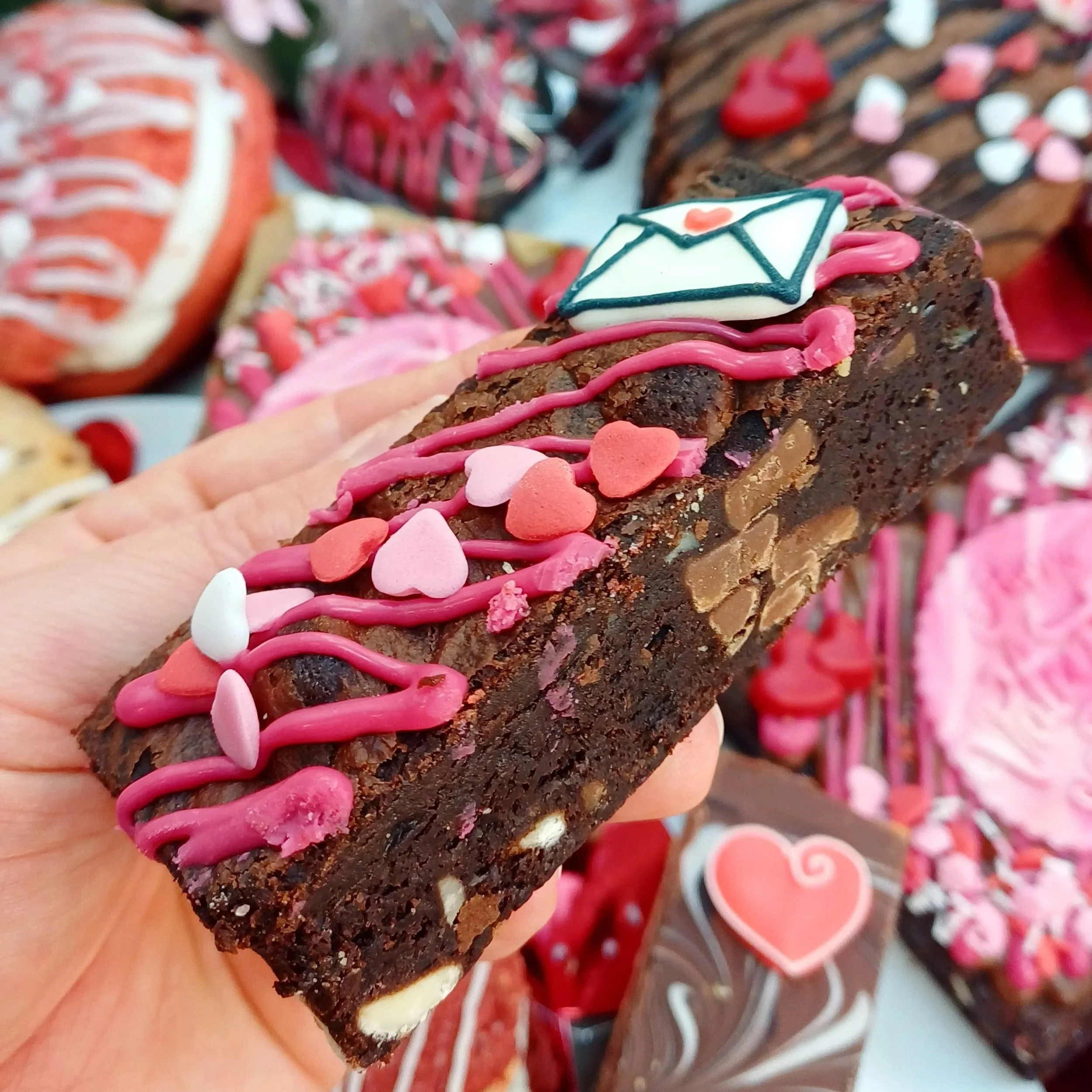 Triple+chocolate+brownie+limited+valentines+edition+%282%29.jpg (Copy)
