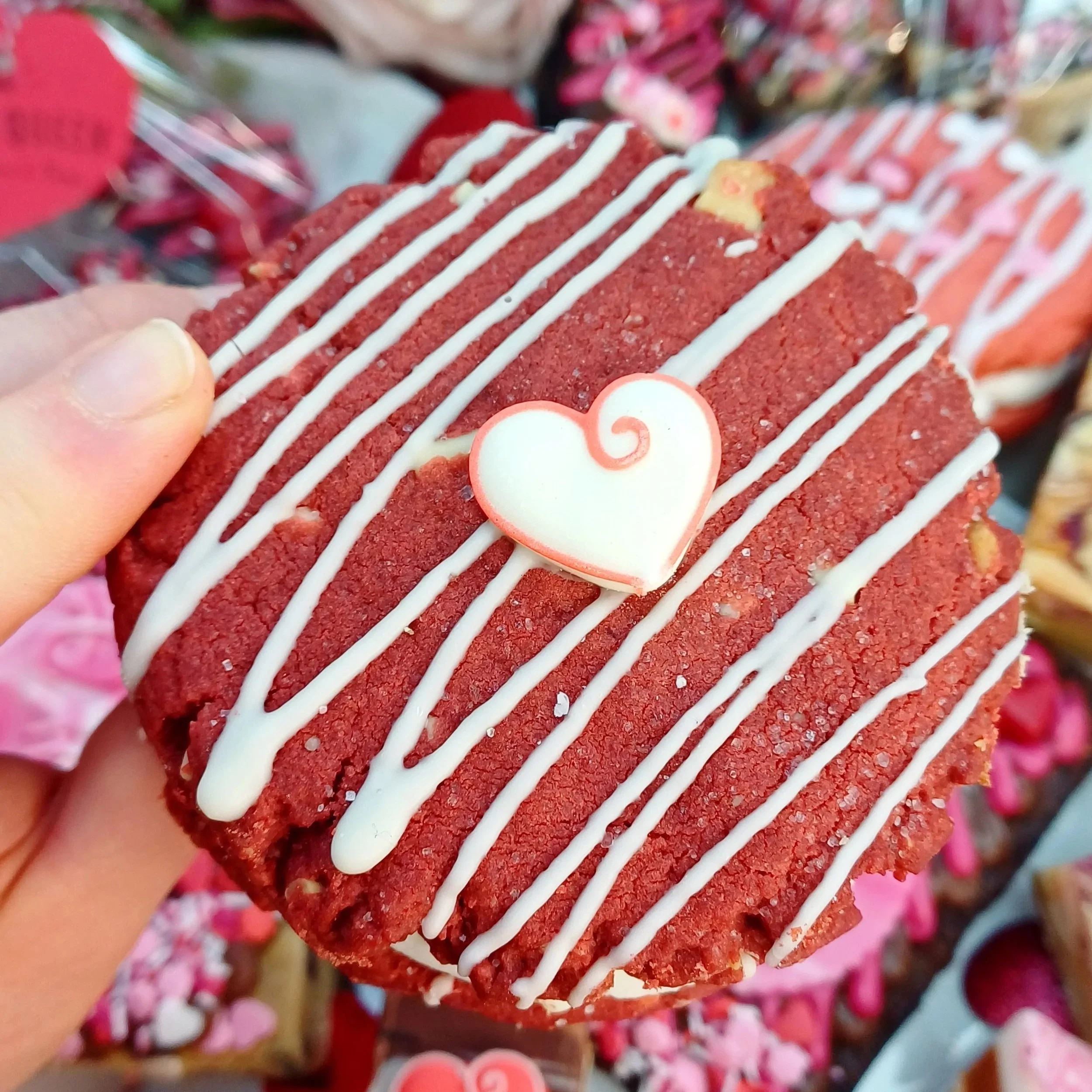 Red+velvet+cookie+sandwich+limited+valentines+edition.jpg