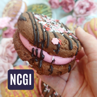 NCGI / VG Dark Chocolate & Raspberry Cookie Sandwich