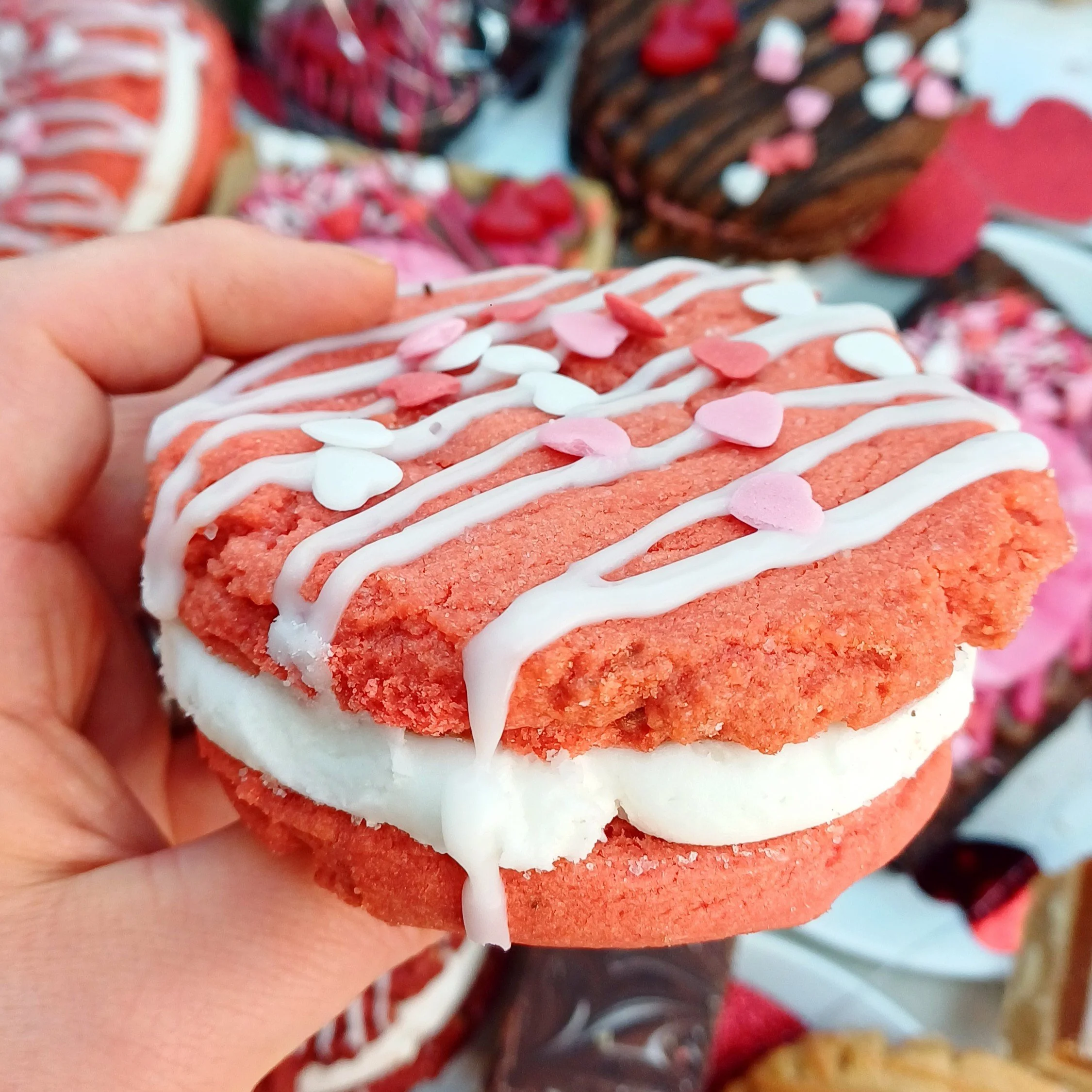 VG Strawberries & cream cookie sandwich limited valentines edition (2).jpg (Copy)