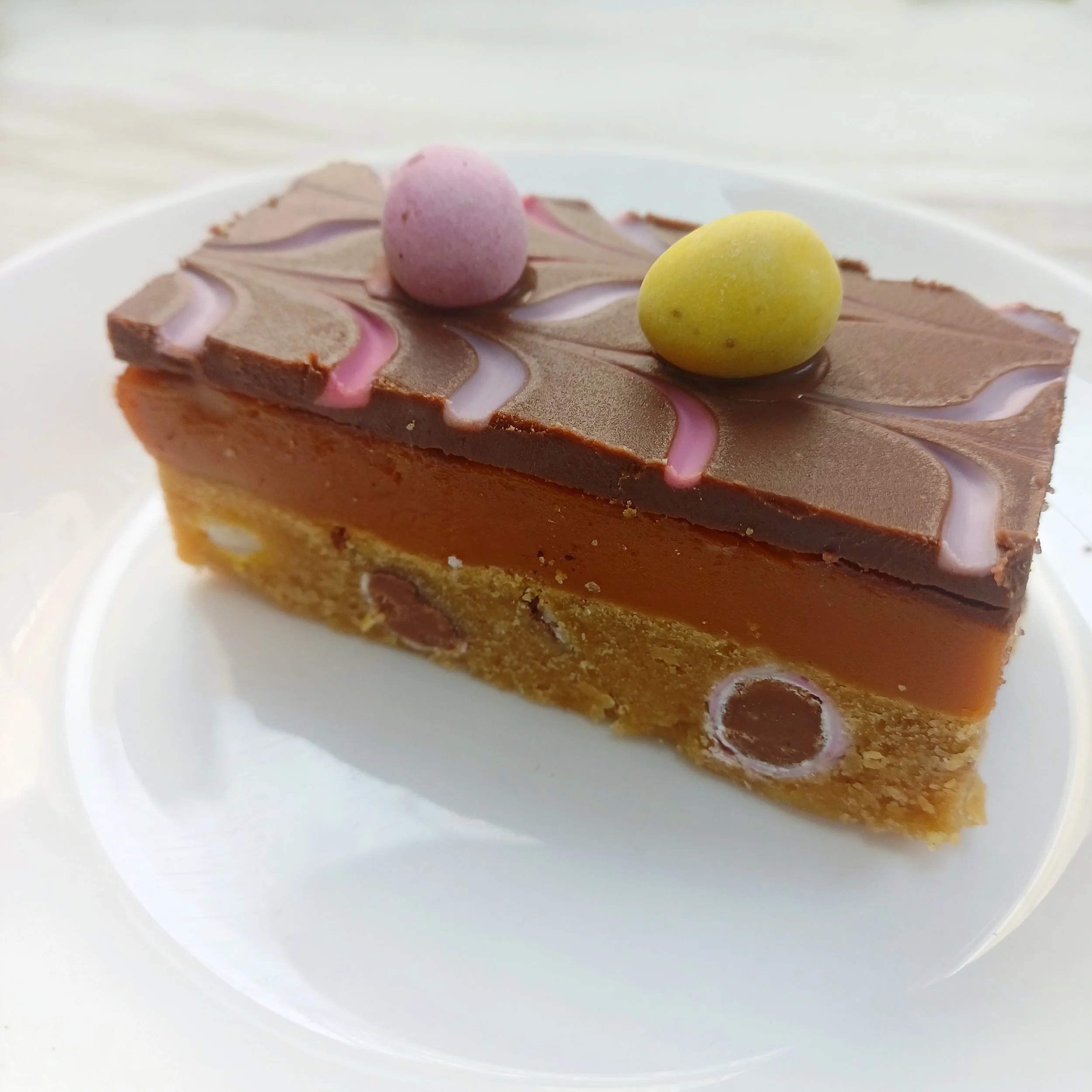 Mini Egg Cookie Millionaires