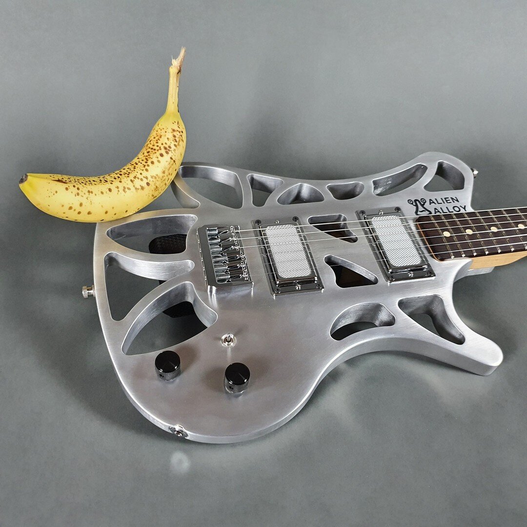 Do you like bananas?

#fruit #bananaforscale #banana  #Aluminiumguitars #Polymorph #AlienAlloyGuitars #AliensExist #AluminumGuitar #AluminiumAxes #AluminumAxes #guitar #guitarist #guitars #guitarra #electricguitar #guitarporn #guitarsdaily #guitarsof