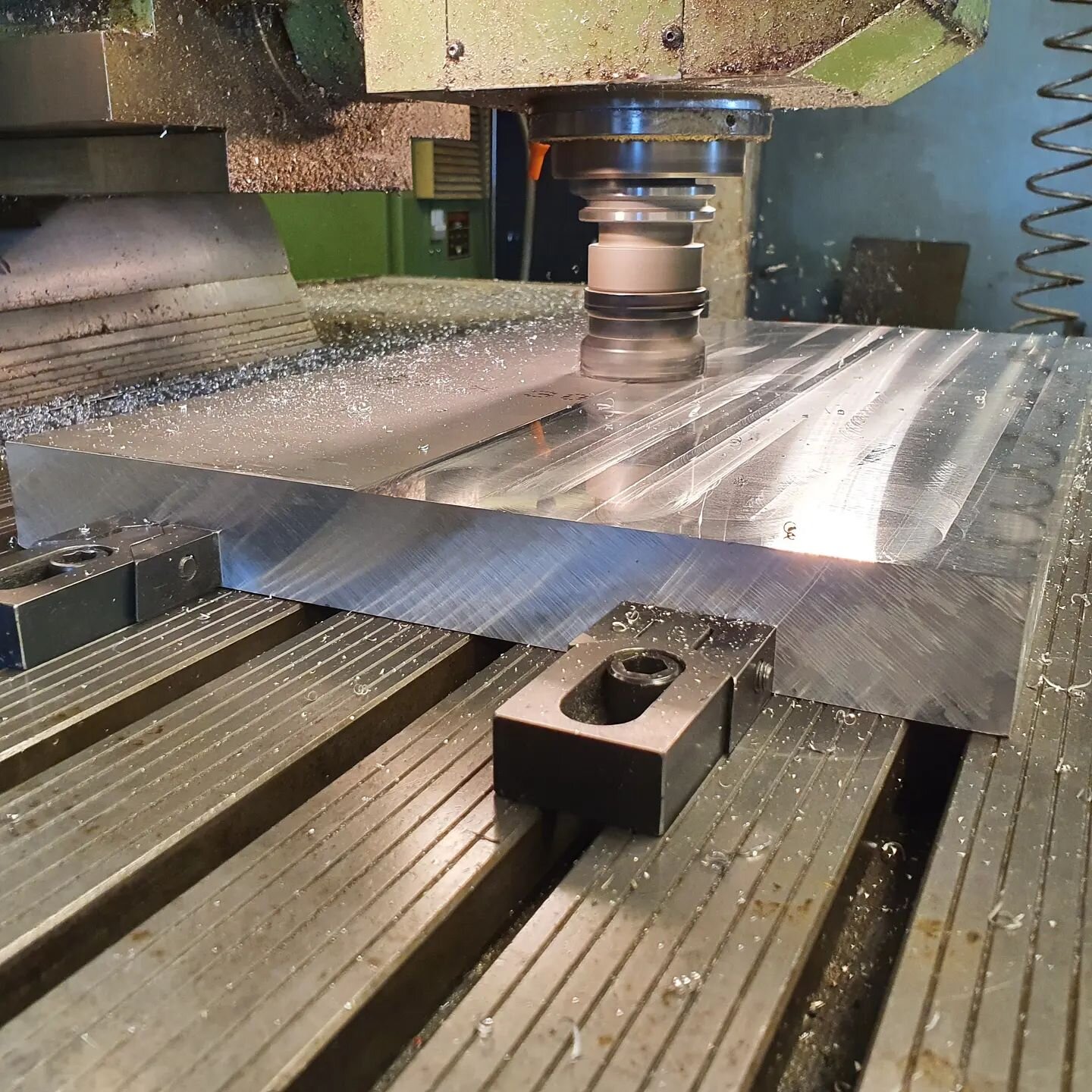 New design, new shapes ✨ Machining is underway 🛠️