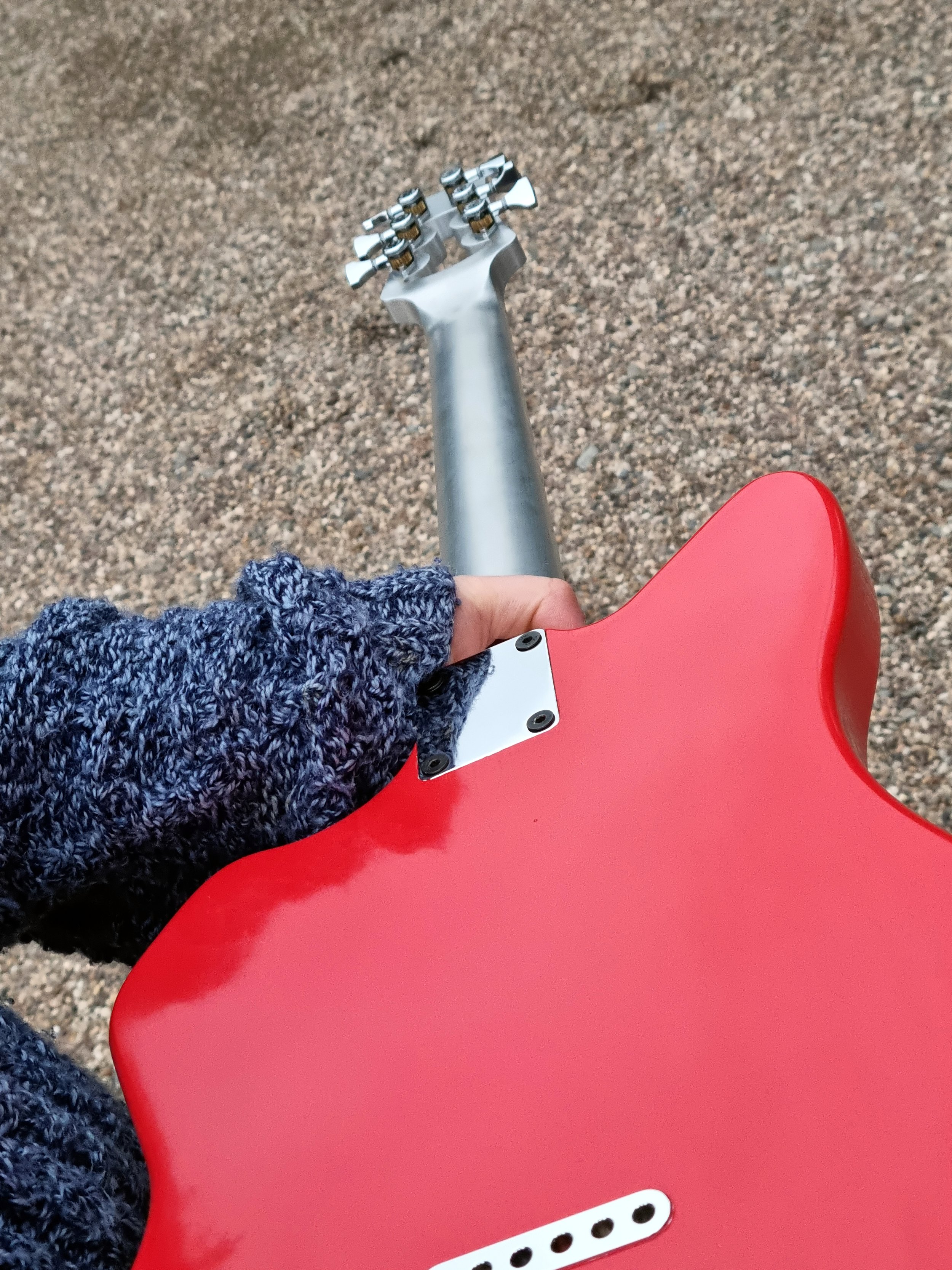 Buy Bespoke Aluminium Guitars from the UK - Alien Alloy Guitars