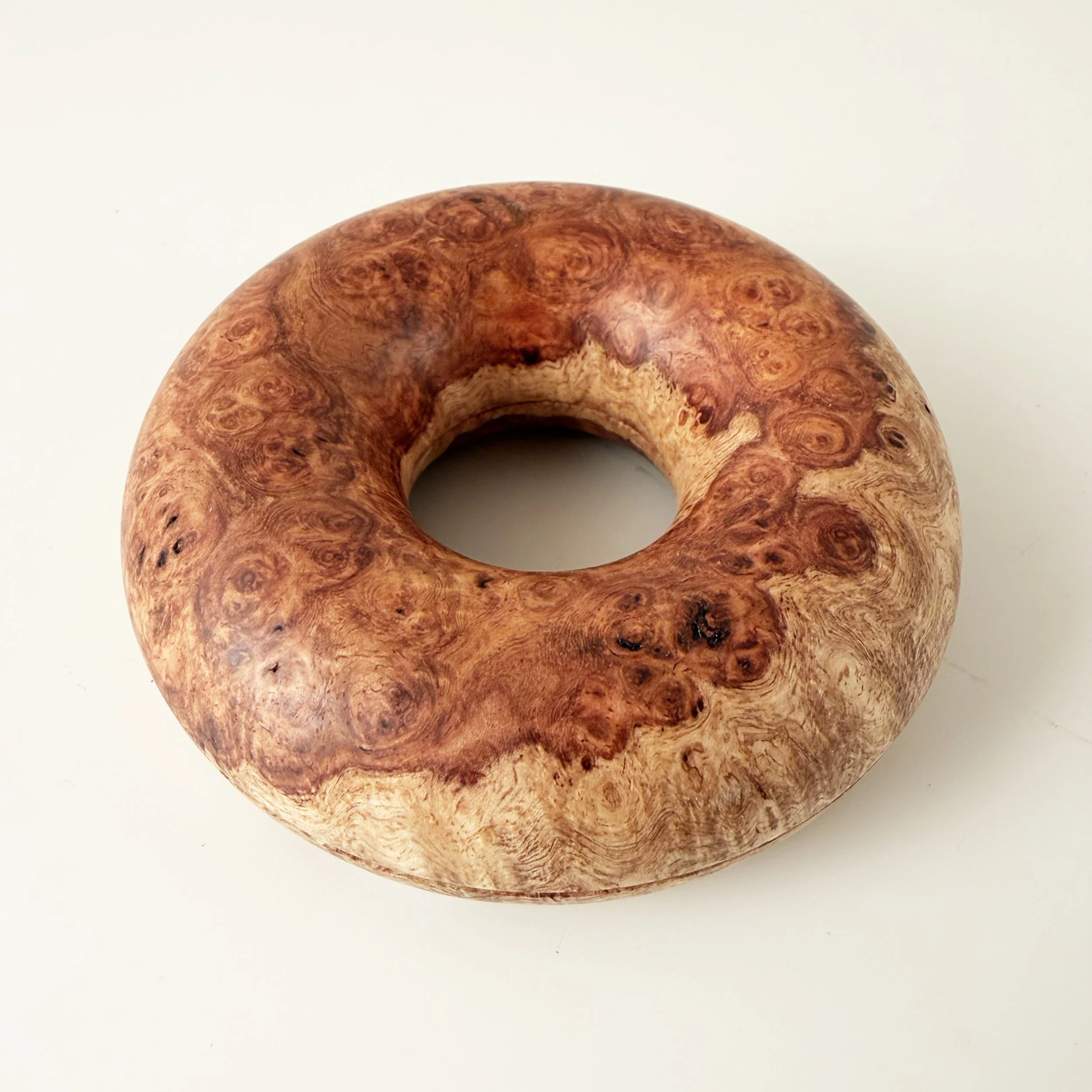 round-wooden-box-amboyna-burr.jpg
