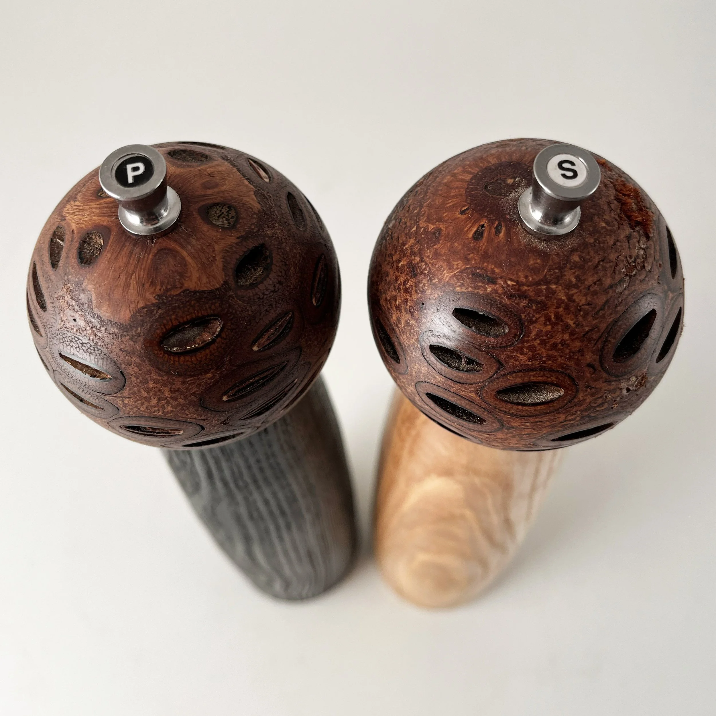 wood-salt-pepper-mills-ash-banksia2.jpg
