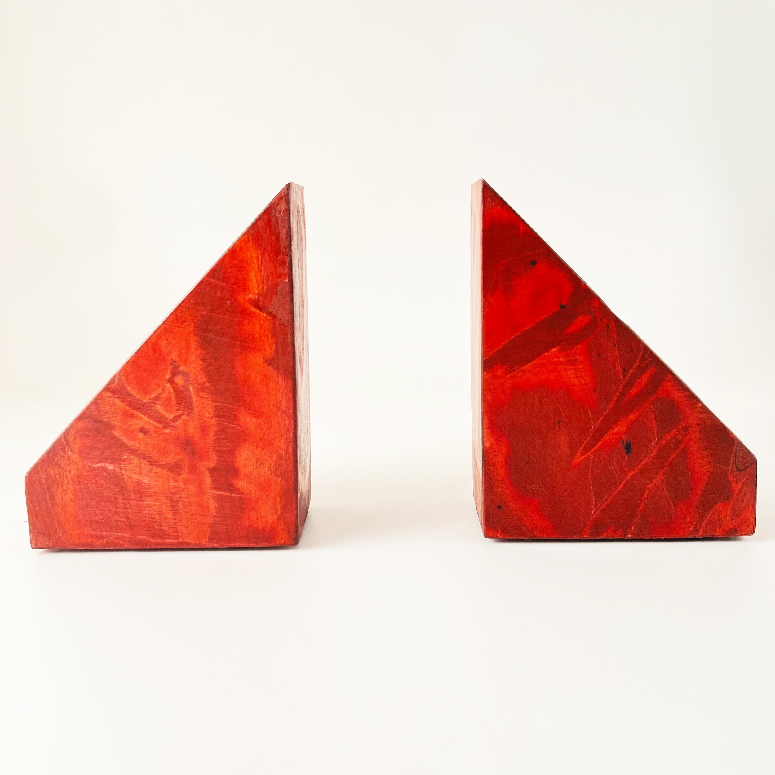 bookends-red.jpg