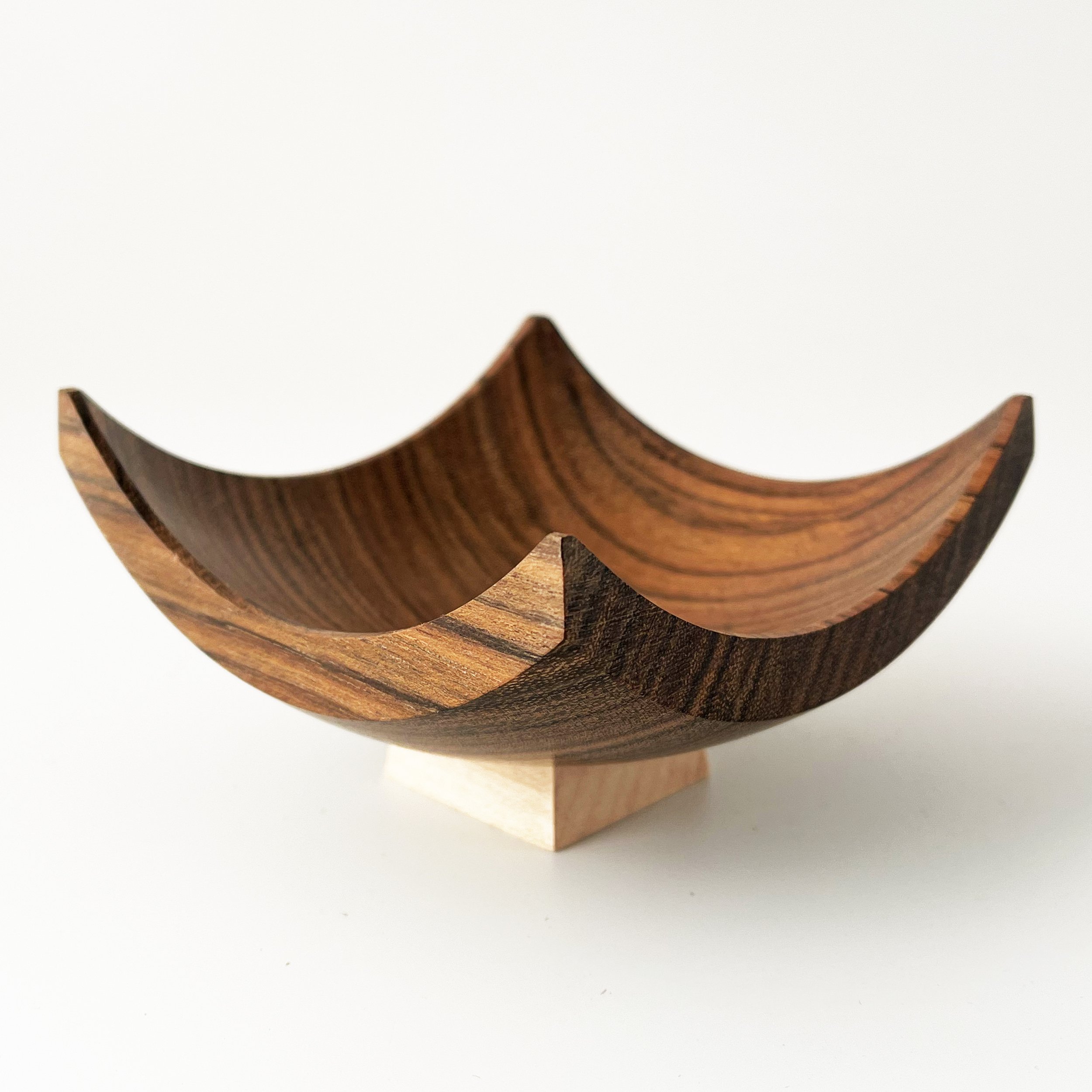wooden-square-bowl-amazaque-maple.jpg