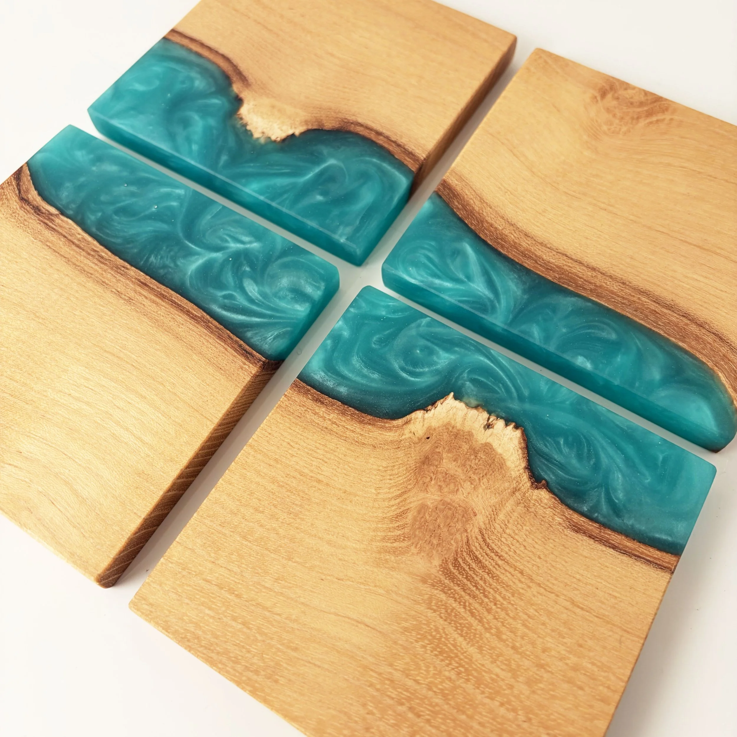 chestnut-resin-coaster-set.jpg