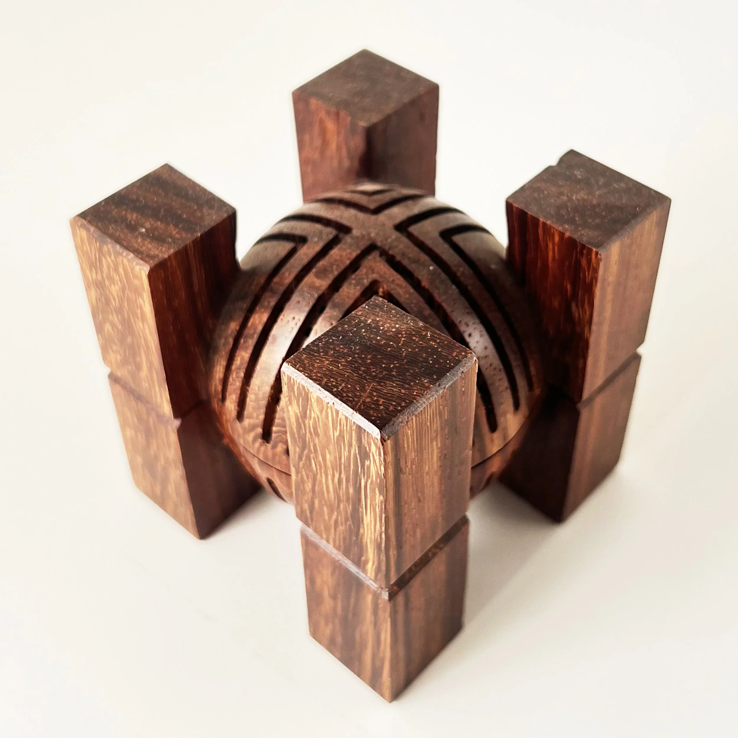 ball-cube-box-padauk-2.jpg