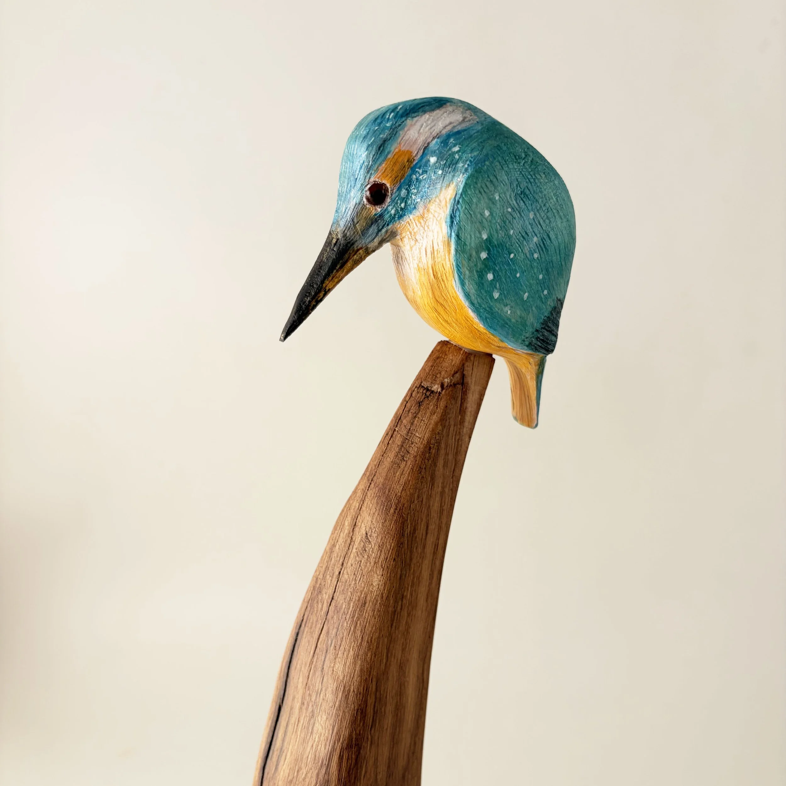 carved-kingfisher-pine-oak.jpg