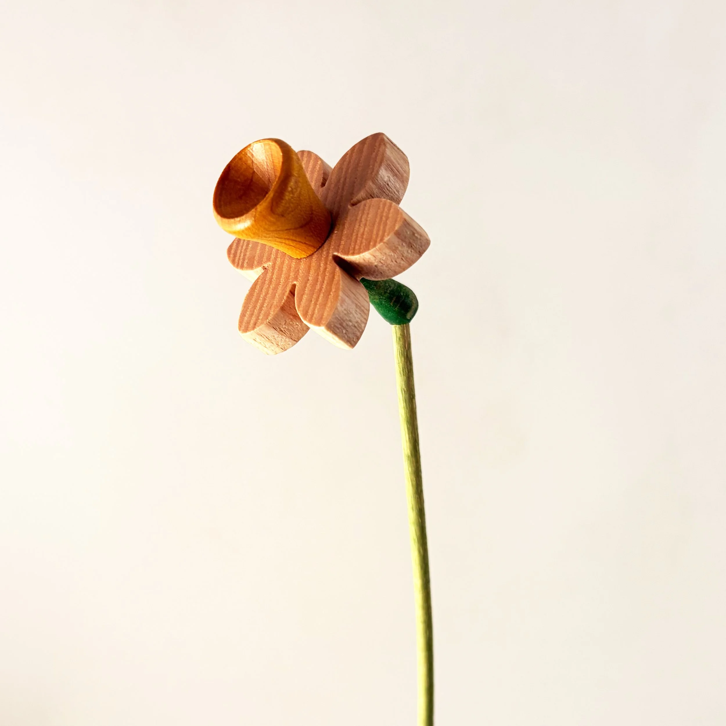 medium-wooden-daffodil-flower.jpg