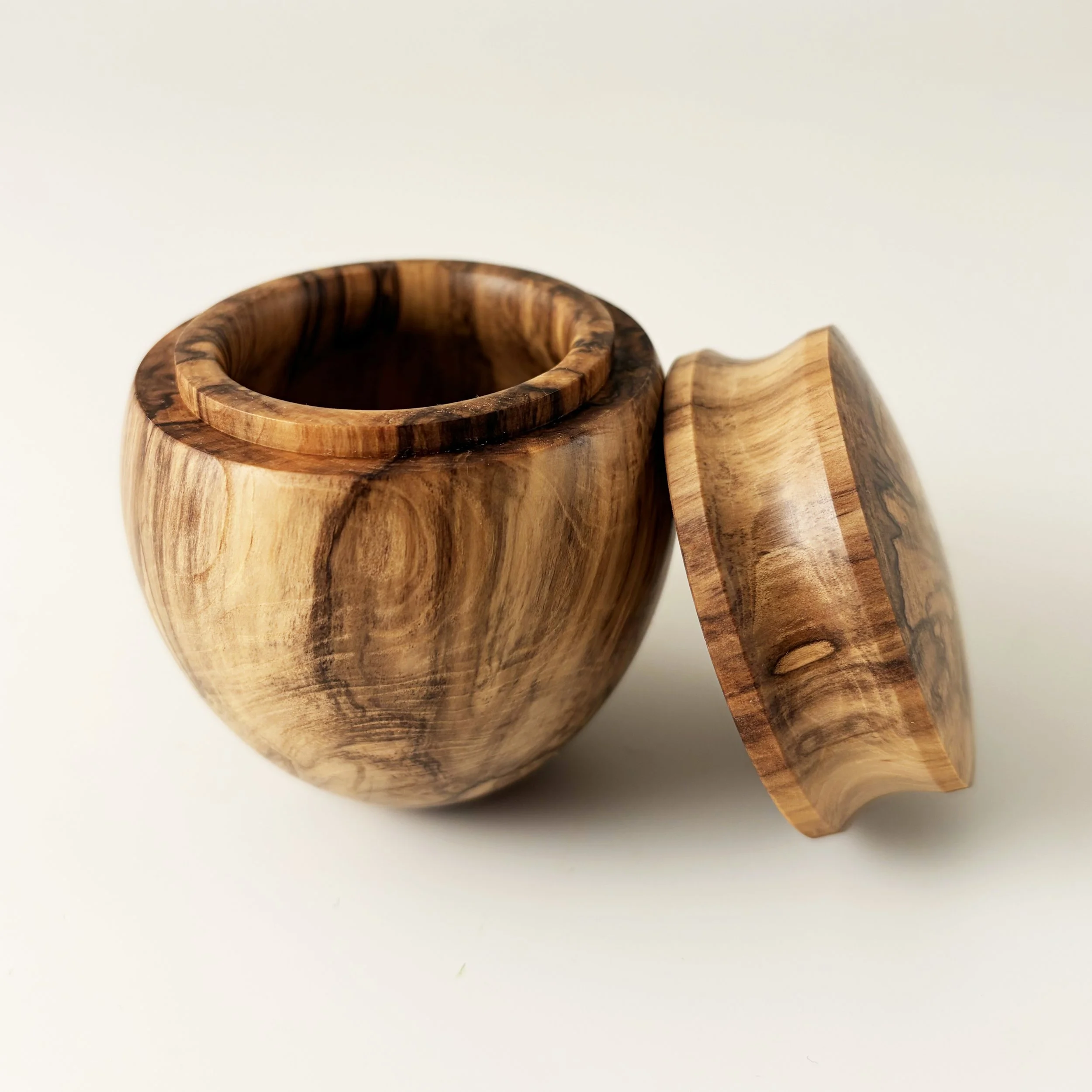 turned-wooden-spalted-boxwood-box.jpg
