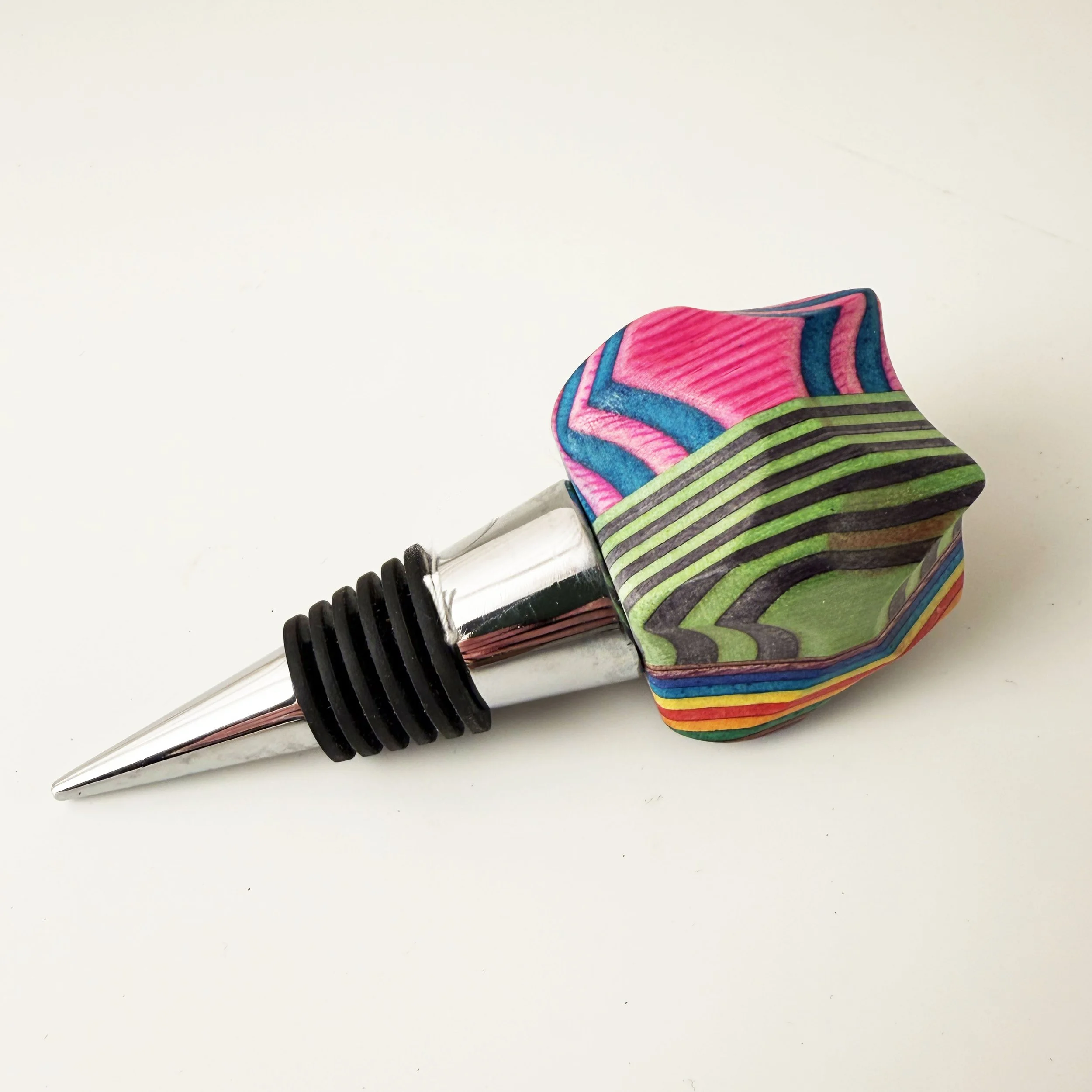 wooden-bottle-stoppers-laminated-veneers.jpg