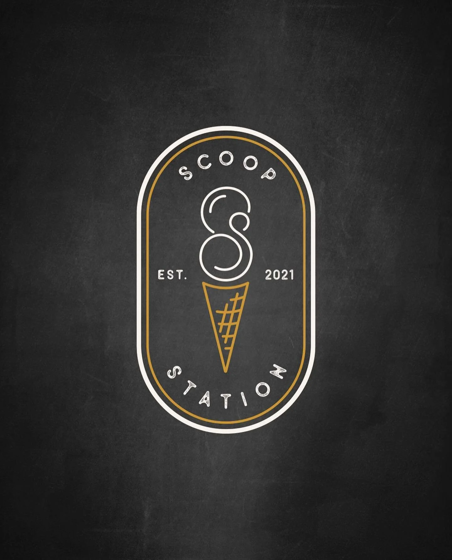 I created an expansive array of logo variations, brand marks, submarks, icons and patterns for Scoop Station and this first one is by far one of my favorites! 😍