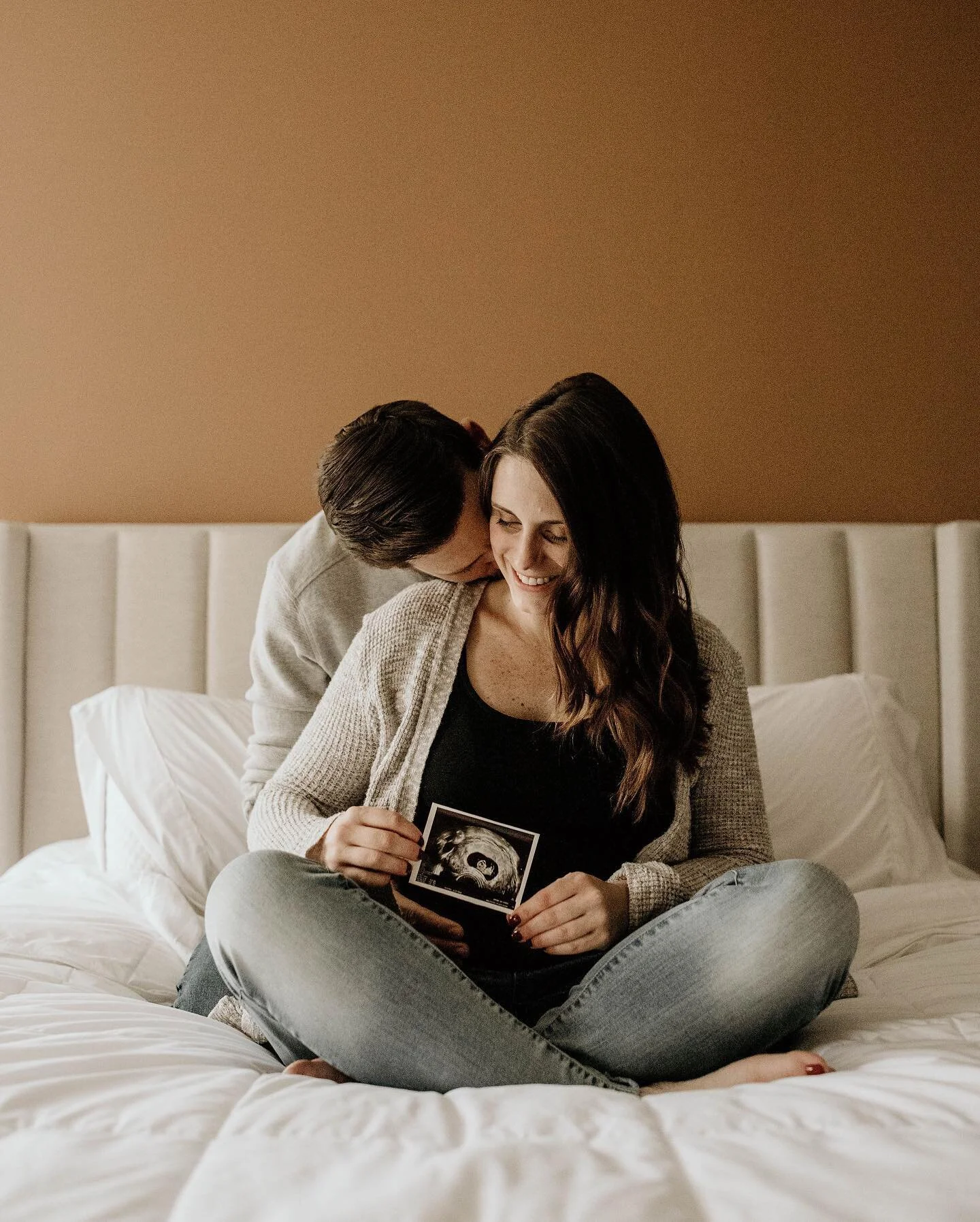 Happy Friday Friends! I thought it was due time for the heart behind Verosie to say hello and reintroduce myself. To kick things off, I&rsquo;m Kayla and that&rsquo;s me with my hubs and my bumpin&rsquo; belly up there. 

For the last 8 months I&rsqu
