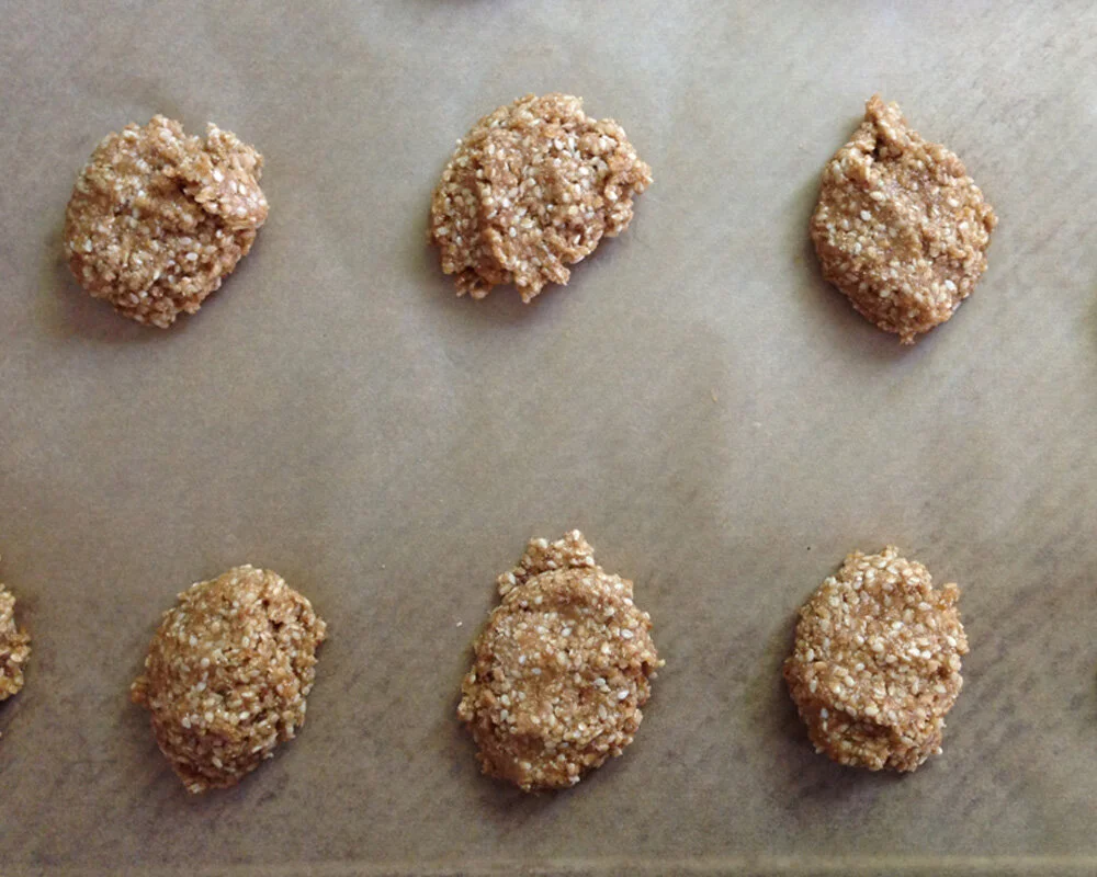 Toasted Sesame Cookies