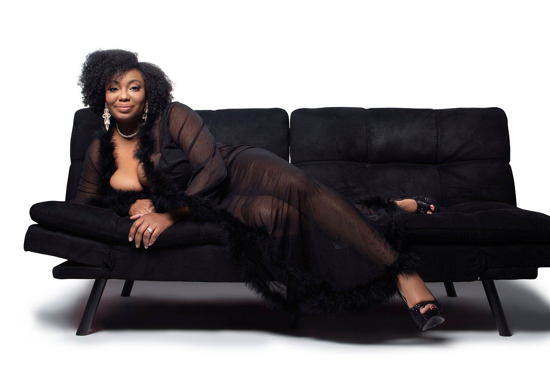 bridal boudoir 12.jpg